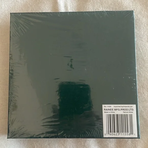 Christmas Gift Box Set - Includes Gift Box With Lid, Note Card & Ribbon - Picture 6 of 7